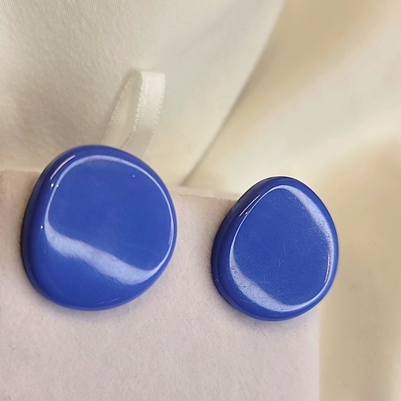 Vintage Lavender Button Clip on Artsy Costume Statement Jewelry 💜 - Picture 3 of 11